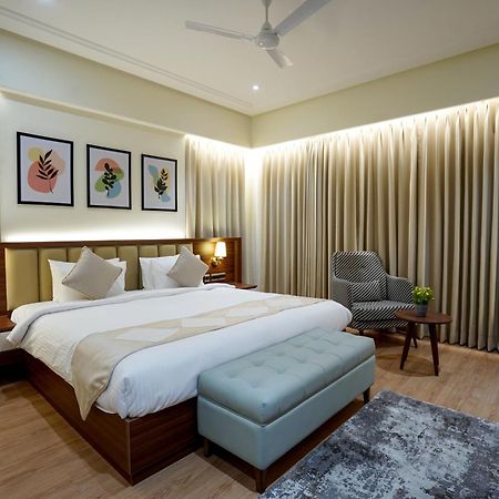 M2 Square By Monday Premium Hotel นาคปุระ ภายนอก รูปภาพ