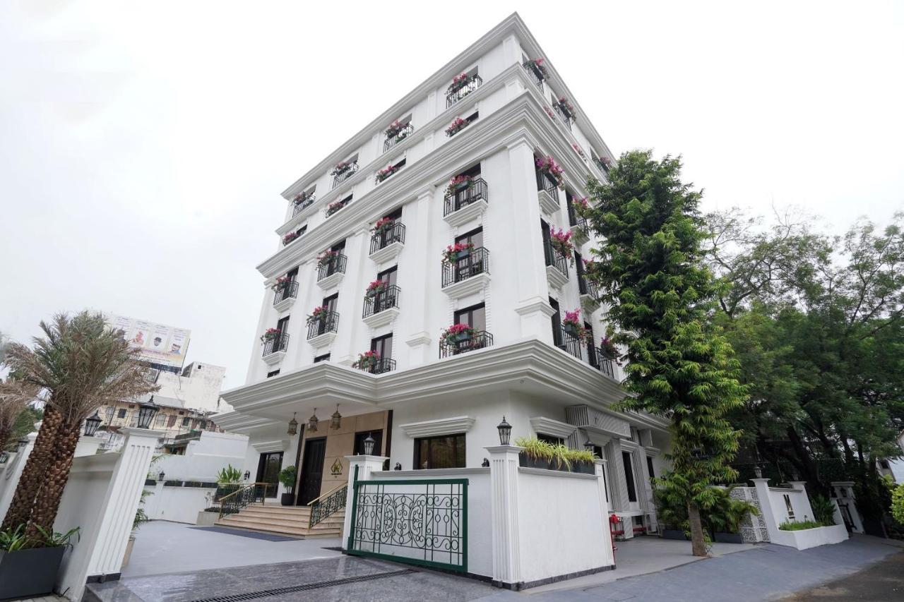 M2 Square By Monday Premium Hotel นาคปุระ ภายนอก รูปภาพ