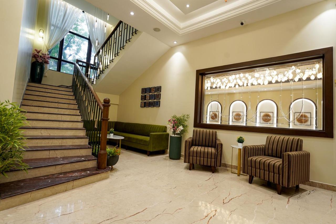 M2 Square By Monday Premium Hotel นาคปุระ ภายนอก รูปภาพ