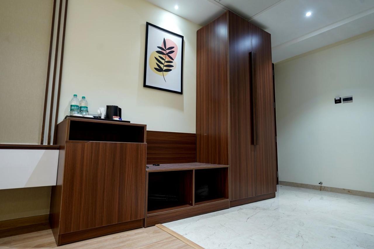 M2 Square By Monday Premium Hotel นาคปุระ ภายนอก รูปภาพ