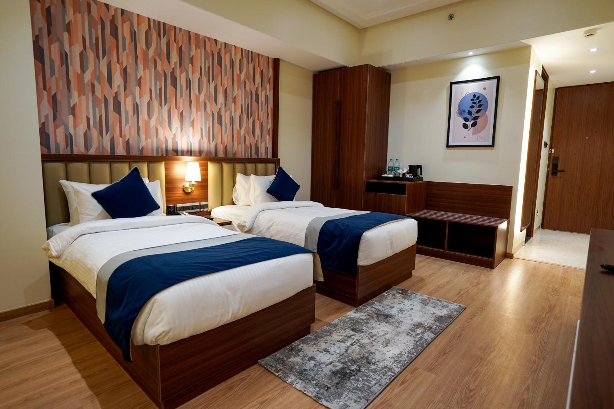 M2 Square By Monday Premium Hotel นาคปุระ ภายนอก รูปภาพ