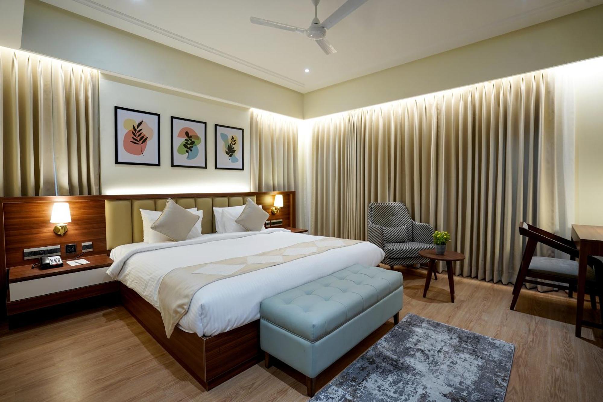 M2 Square By Monday Premium Hotel นาคปุระ ภายนอก รูปภาพ